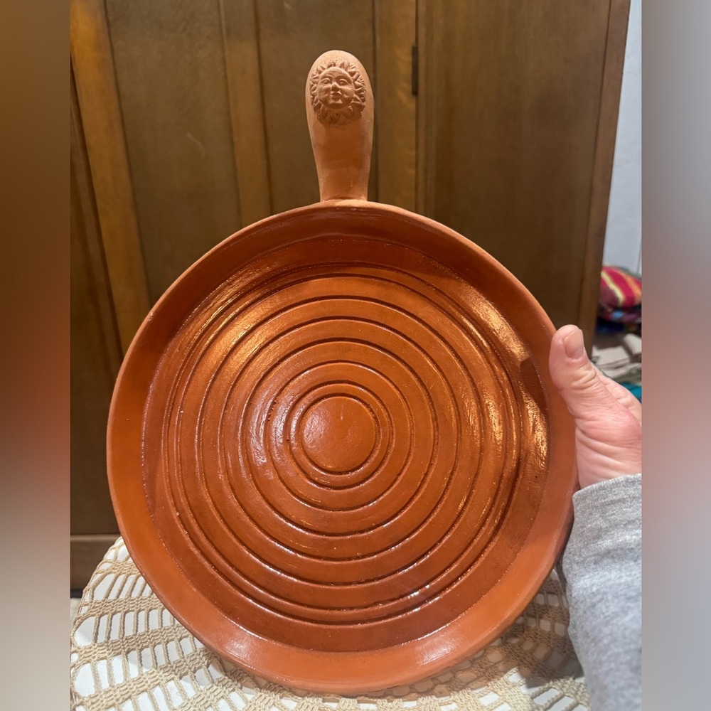 BOSTON WAREHOUSE 10 INCH RED CLAY TERRA-COTTA TORTILLA WARMER